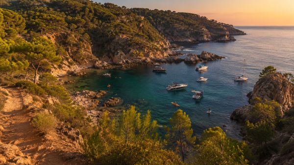 Les calanques de la costa brava à découvrir en randonnée
