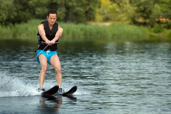 Comment apprendre et se perfectionner aux sports de glisse dans l'Indre ?